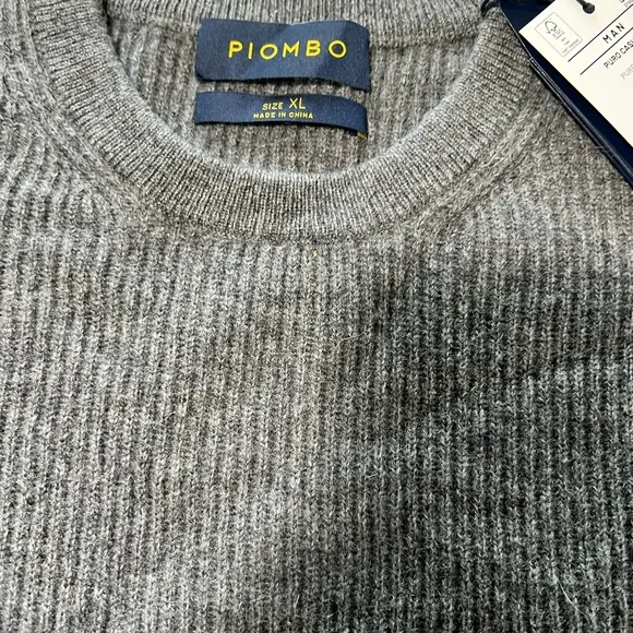 Piombo Men's Classic Gray Cashmere Crewneck Sweater